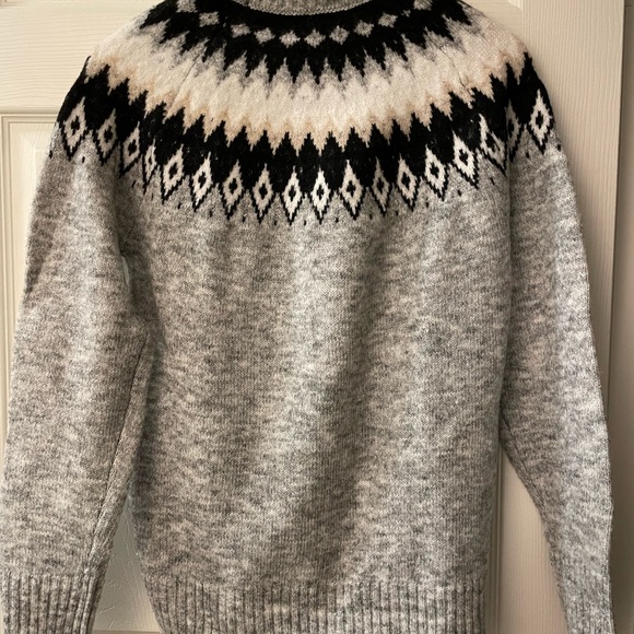 NWOT Nordic Turtleneck Sweater Grey/Cream/Black SMALL - Picture 6 of 7